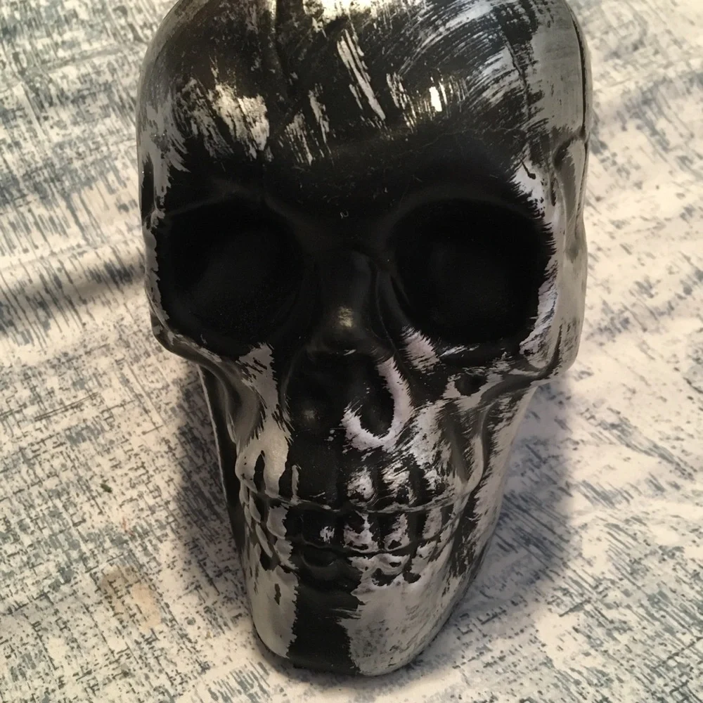 Edgy Black and Silver Skull Accent - Picture 2 of 3
